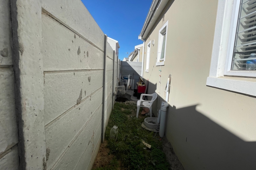2 Bedroom Property for Sale in Parklands Western Cape